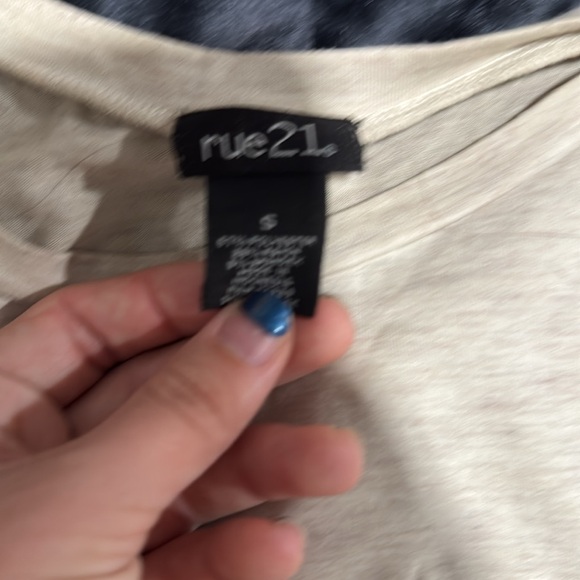 Rue 21 shirt - Picture 2 of 2
